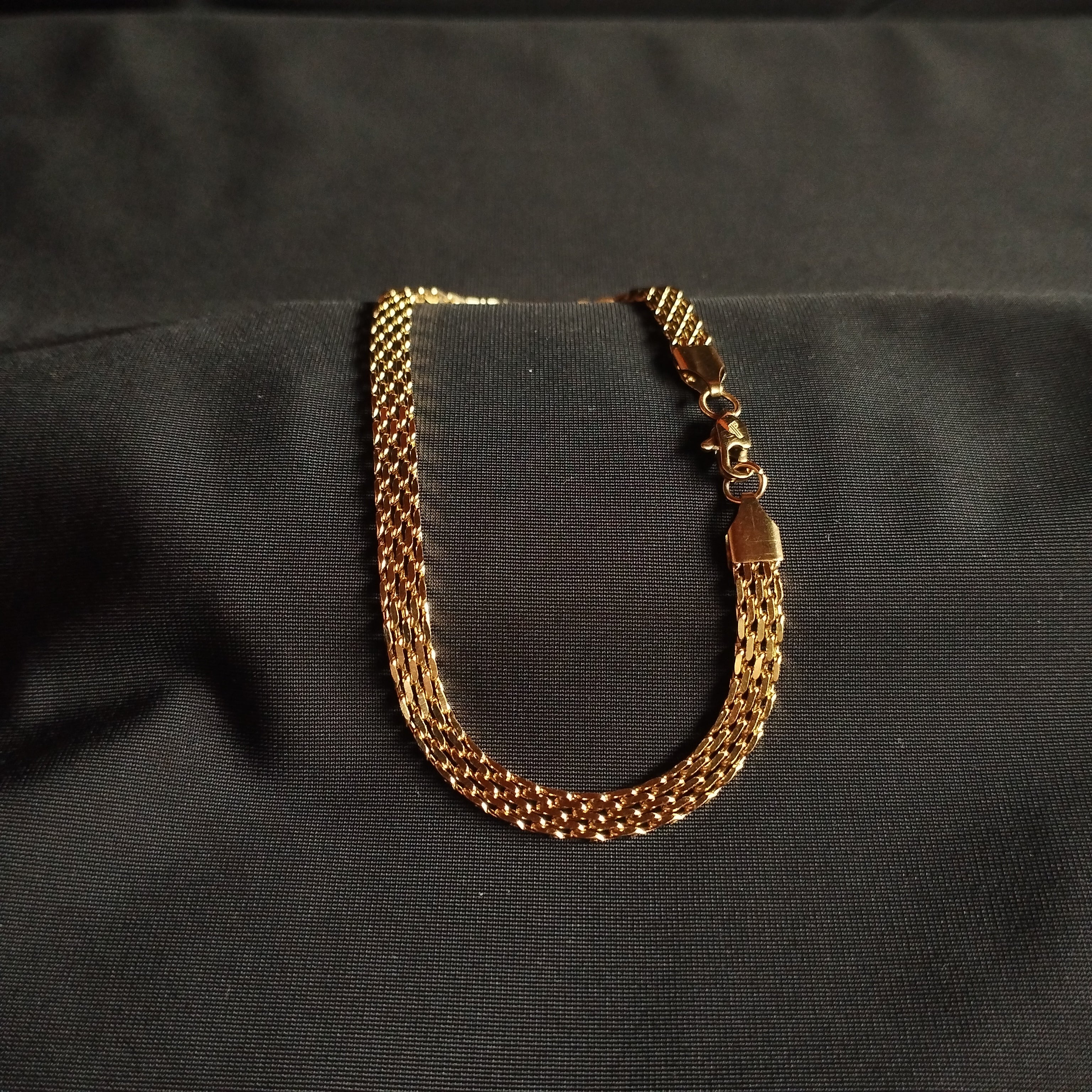 Pulsera Chinesca para hombre 4mm x 20cm